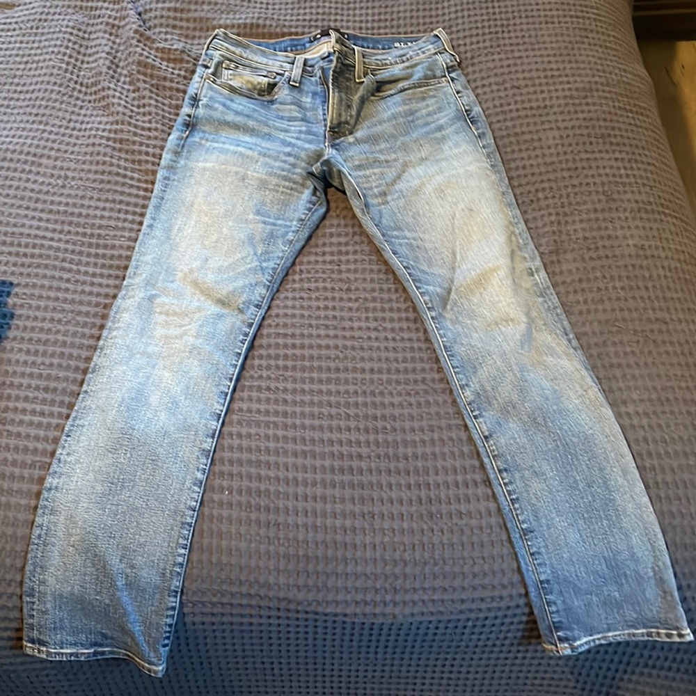 Mens madewell jeans. Light wash. Good condition. Slim fit.
